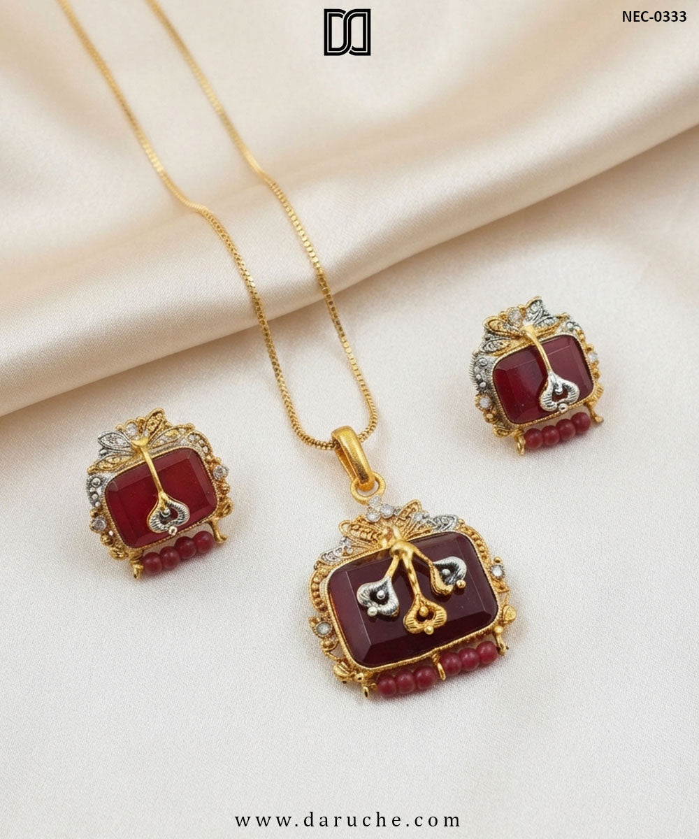 Lisbeth Garnet Egyptian Necklace Set