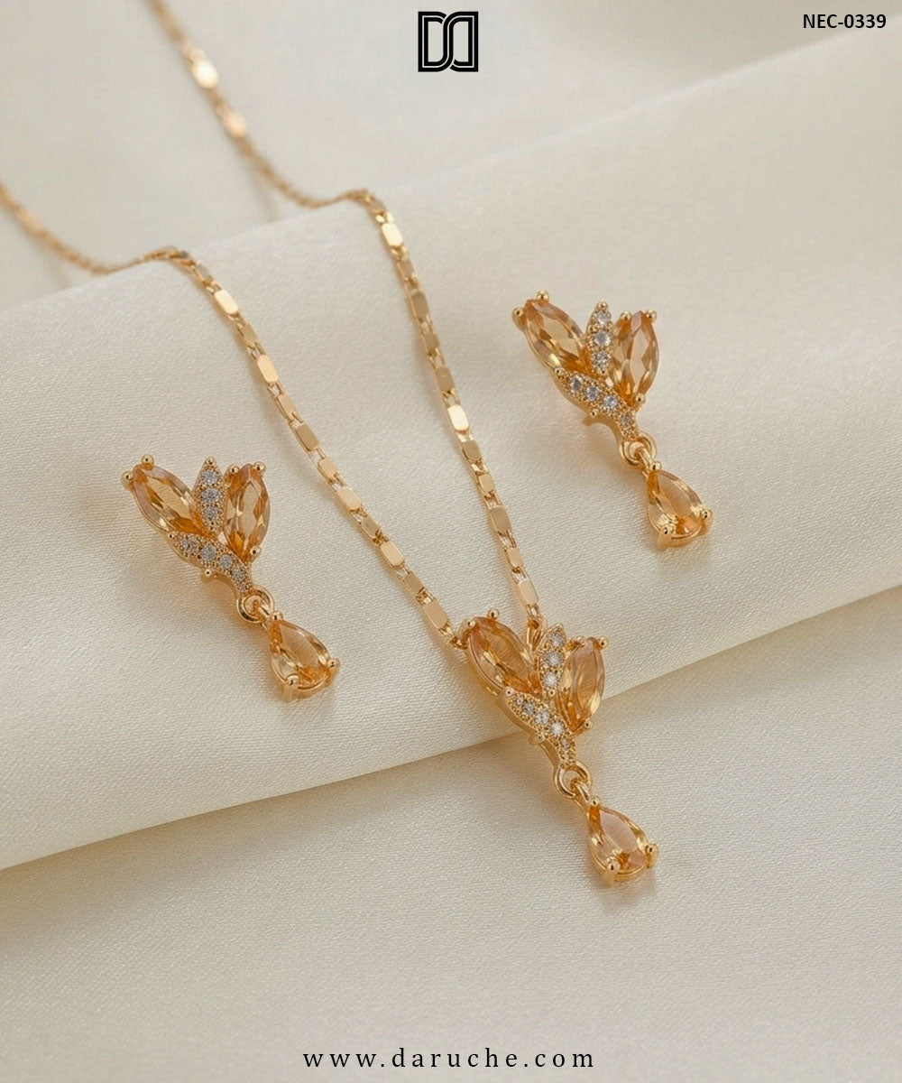 Querida Champagne Classic Necklace Set