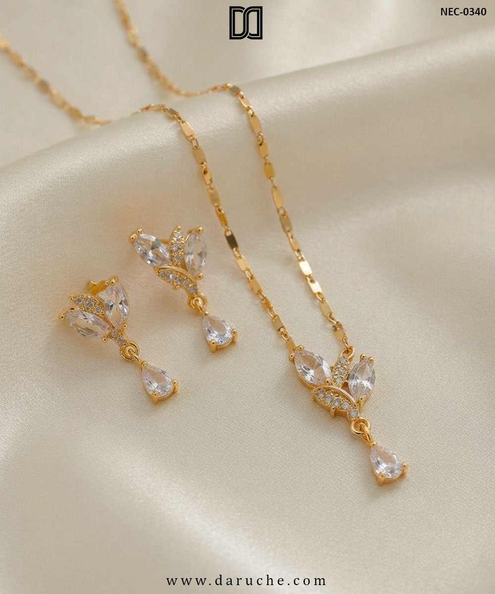 Serilda Classic Necklace Set