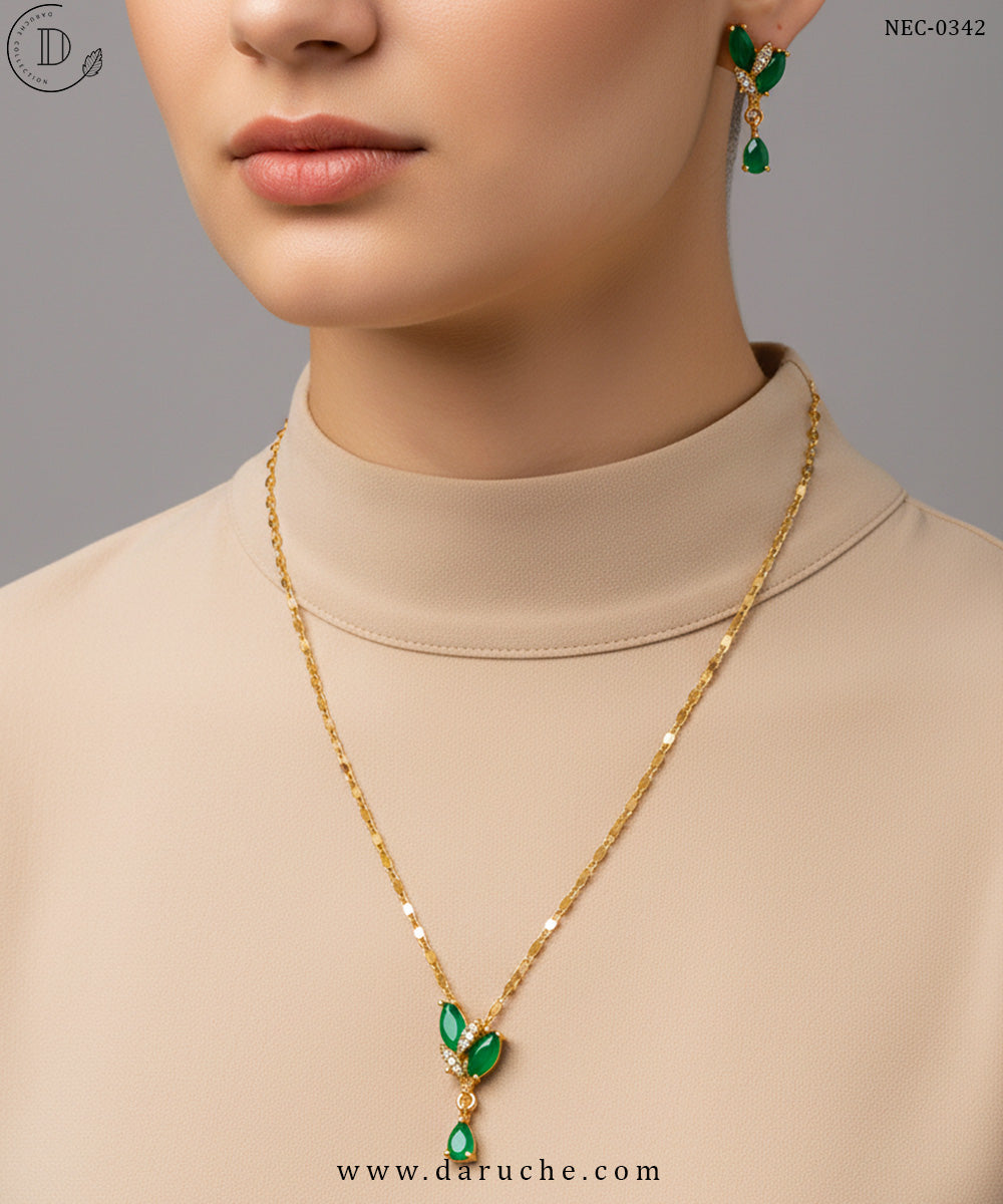 Classic Green Necklace Set