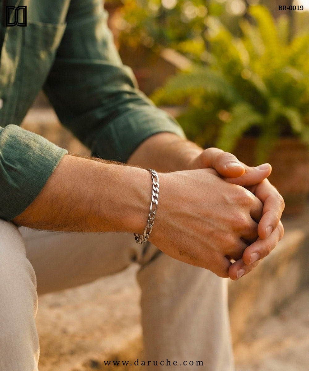 Titan Curb Link Bracelet